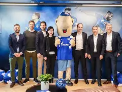 球盟会登录-沙尔克客场惨败,球迷抨击主帅战术怎么办